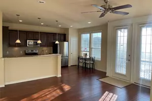 950 Henderson St, Fort Worth, TX 76102 - Photo 3