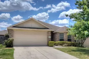 1427 Reiger Dr, Greenville, TX 75402 - Photo 1