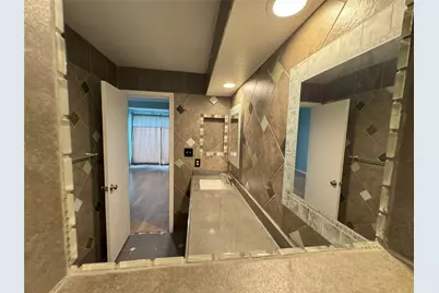 2736 Silver Creek Drive #223, Arlington, TX 76006 - Photo 25