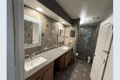 2736 Silver Creek Drive #223, Arlington, TX 76006 - Photo 21