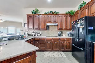 626 Saddlebrook, DeSoto, TX 75115 - Photo 5