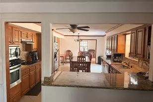 612 Doaks Dr, Runaway Bay, TX 76426 - Photo 3