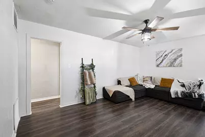 604 E Collins Street, Decatur, TX 76234 - Photo 3