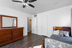 604 E Collins St, Decatur, TX 76234 - Photo 7