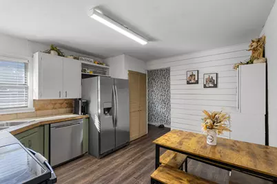 604 E Collins Street, Decatur, TX 76234 - Photo 11