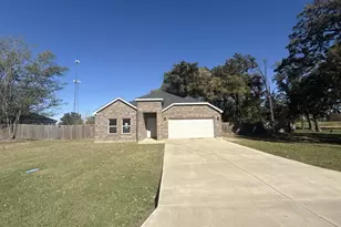 129 Towering Oaks, Tool, TX 75143 - Photo 1