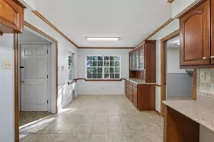 924 Ridgecrest Cir, Denton, TX 76205 - Photo 11