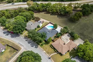 642 Ray Ave, DeSoto, TX 75115 - Photo 35