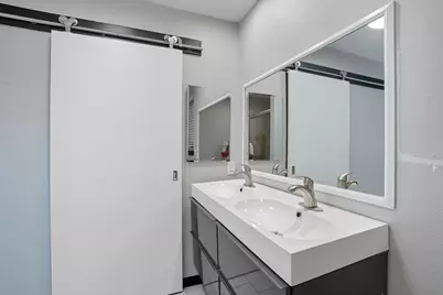 233 Bellvue Drive, Fort Worth, TX 76134 - Photo 13