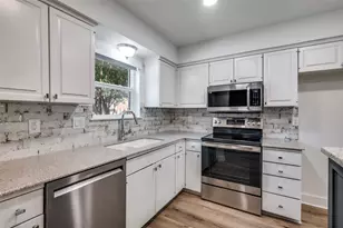 1257 Roaring Springs Rd, Fort Worth, TX 76114 - Photo 7