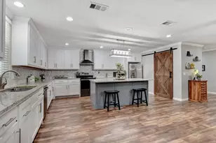 2199 Hawkins Rd, Whitesboro, TX 76273 - Photo 9