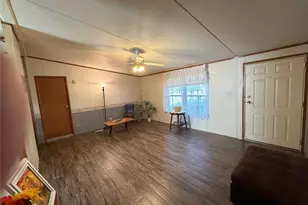 6628 Ashley Ct, Granbury, TX 76049 - Photo 11