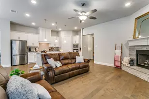 117 St Elias Dr, Burleson, TX 76028 - Photo 9