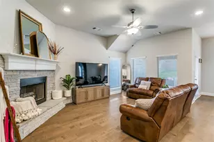 117 St Elias Dr, Burleson, TX 76028 - Photo 7