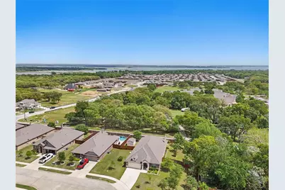 512 Hidden Springs Trail, Azle, TX 76020 - Photo 25