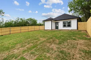 727 W Parnell St, Denison, TX 75020 - Photo 23