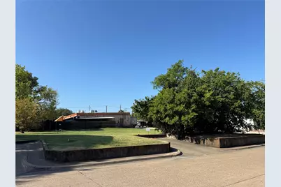 205 W Kaufman, Rockwall, TX 75087 - Photo 3