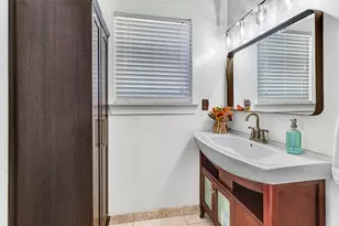 11729 Neering Dr, Dallas, TX 75218 - Photo 17