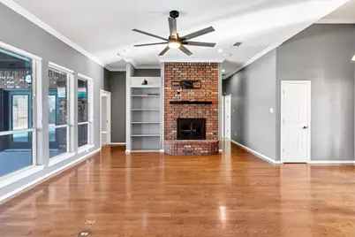 9219 Hanging Moss Drive, Granbury, TX 76049 - Photo 11