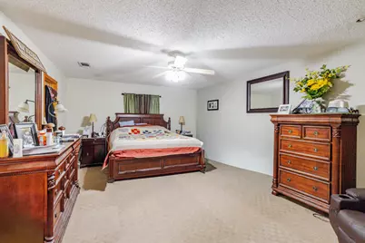 9401 Collingwood Drive, Justin, TX 76247 - Photo 11