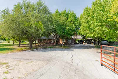 9401 Collingwood Drive, Justin, TX 76247 - Photo 3