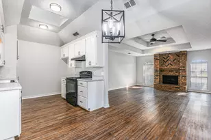 1852 Kings Canyon Cir, Fort Worth, TX 76134 - Photo 9