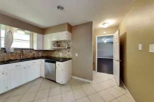 107 Laurel St, Lancaster, TX 75134 - Photo 9