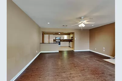 107 Laurel Street, Lancaster, TX 75134 - Photo 3