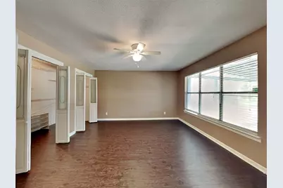 107 Laurel Street, Lancaster, TX 75134 - Photo 5