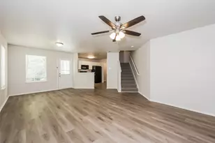 912 Laredo Plaza, Dallas, TX 75211 - Photo 15