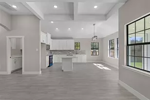 3025 Red Oak Dr, Granbury, TX 76048 - Photo 17