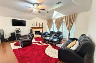 3004 St Bartholomew Dr, Mansfield, TX 76063 - Photo 3