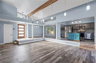 12218 Treeview Ln, Farmers Branch, TX 75234 - Photo 9