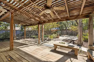 926 Salmon Dr, Dallas, TX 75208 - Photo 25