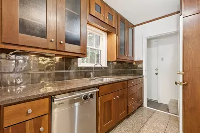 926 Salmon Drive, Dallas, TX 75208 - Photo 13