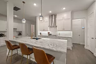 8010 Emerald Rock Dr, Dallas, TX 75228 - Photo 13