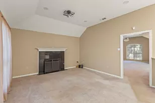 853 Woodridge Cir, DeSoto, TX 75115 - Photo 5