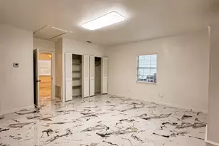 9046 Dorinda Cir, Dallas, TX 75217 - Photo 15