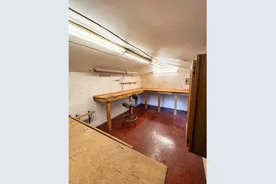 9046 Dorinda Circle, Dallas, TX 75217 - Photo 17