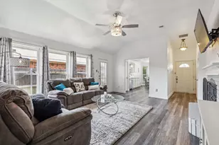 10508 Aransas Dr, Fort Worth, TX 76131 - Photo 9