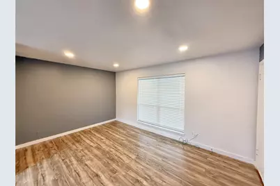 4811 Live Oak Street #202, Dallas, TX 75204 - Photo 3