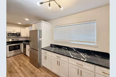 4811 Live Oak Street #202, Dallas, TX 75204 - Photo 5