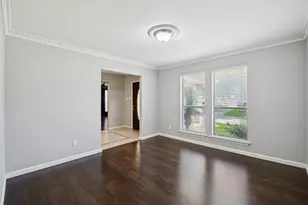 3633 Ridgewood Dr, Grand Prairie, TX 75052 - Photo 7