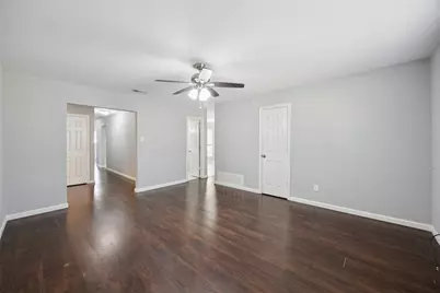 3633 Ridgewood Drive, Grand Prairie, TX 75052 - Photo 11