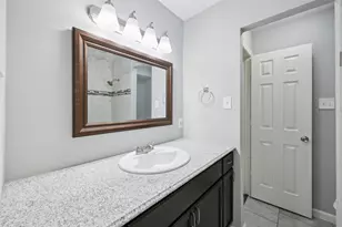 3633 Ridgewood Dr, Grand Prairie, TX 75052 - Photo 25