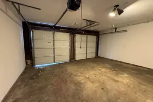 200 SW Moody St, Burleson, TX 76028 - Photo 35