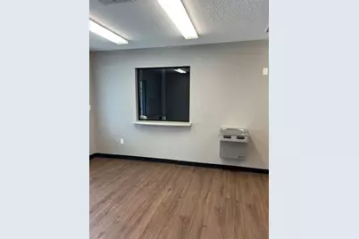 1910 W Henderson Street, Cleburne, TX 76033 - Photo 3