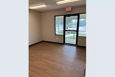 1910 W Henderson Street, Cleburne, TX 76033 - Photo 7