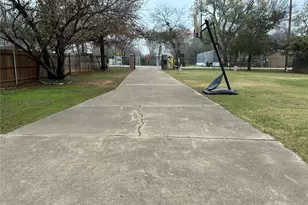 8430 Retta Mansfield Rd, Mansfield, TX 76063 - Photo 3