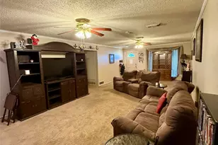 124 Juanita Ave, Wills Point, TX 75169 - Photo 3